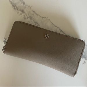 Tory Burch gray/beige wallet